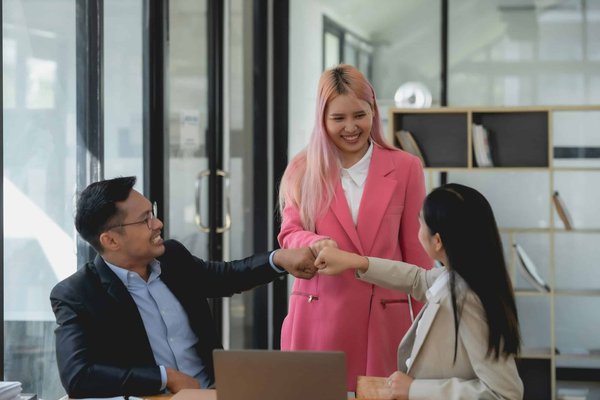 Activités de team building à Toulon : conseils pour faciliter vos choix
